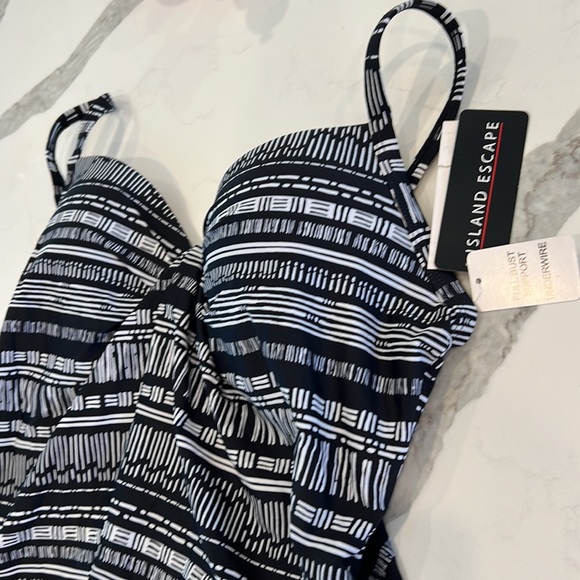 ISLAND ESCAPE - Scorpio Underwire Tankini - Picture 4 of 7